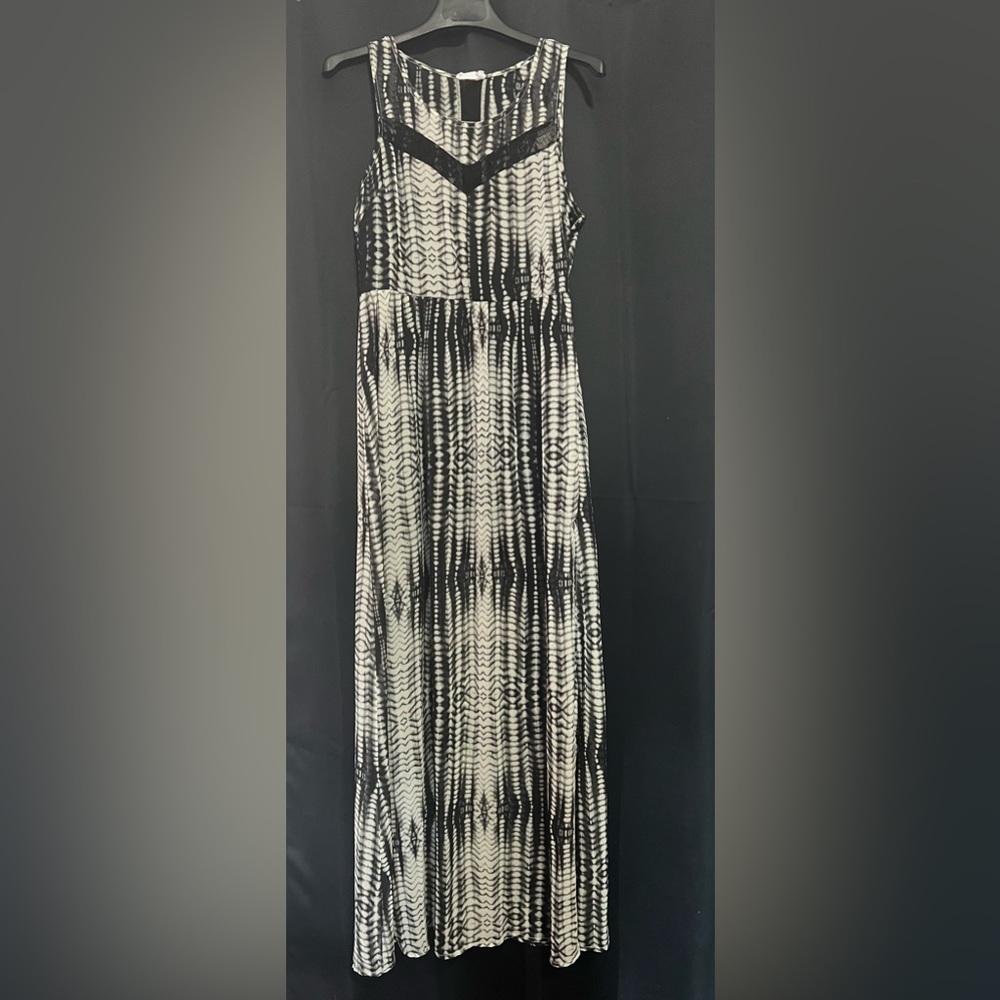 Black/White Maxi Dress